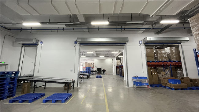 無機(jī)布防火卷簾門